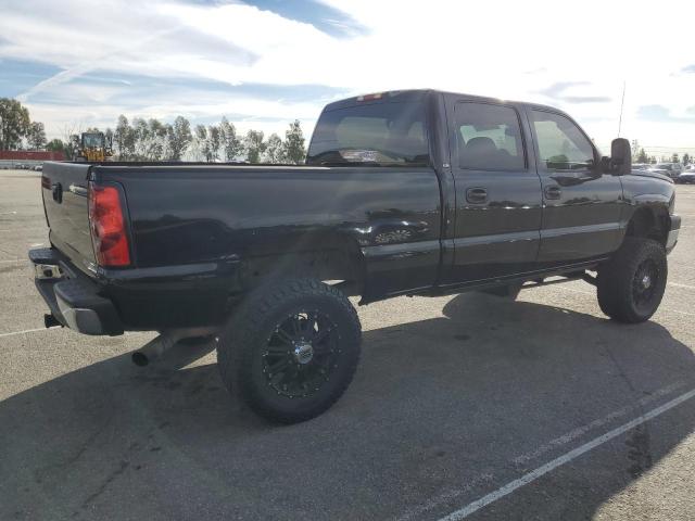 Фото 3 с аукциона – 2004 CHEVROLET SILVERADO с VIN 1GCHC23244F265977