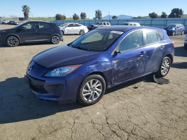MAZDA 3 I 2013 with VIN JM1BL1LP3D1748644 - Photo from auction