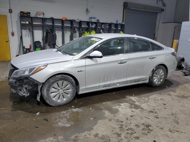 HYUNDAI SONATA HYB 2016 with VIN KMHE24L17GA015560 - Photo from auction