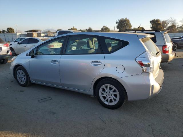 Photo 2 from auction – 2013 TOYOTA PRIUS V with VIN JTDZN3EU4D3283321