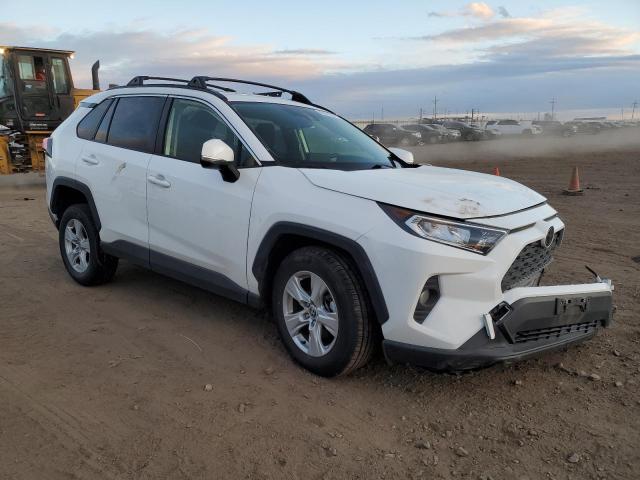 Photo 4 from auction – 2020 TOYOTA RAV4 XLE with VIN JTMP1RFV1LD526041