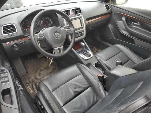 Photo 8 from auction – 2012 VOLKSWAGEN EOS LUX with VIN WVWFW7AH5CV013498