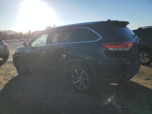 Photo 2 from auction – 2018 TOYOTA HIGHLANDER with VIN 5TDJZRFH0JS539891