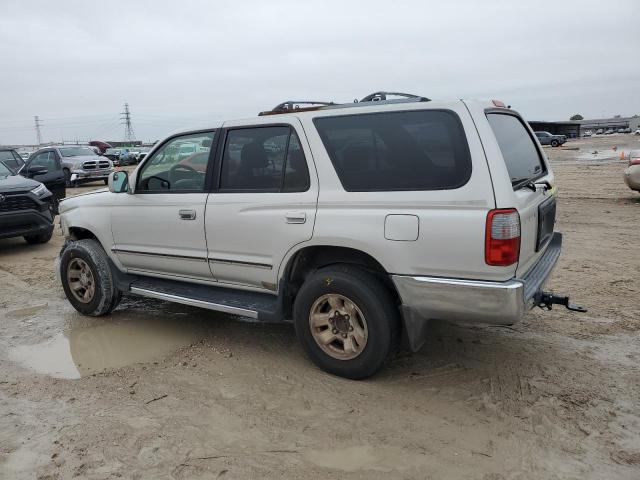 Photo 2 from auction – 2000 TOYOTA 4RUNNER SR with VIN JT3GN86R6Y0150084