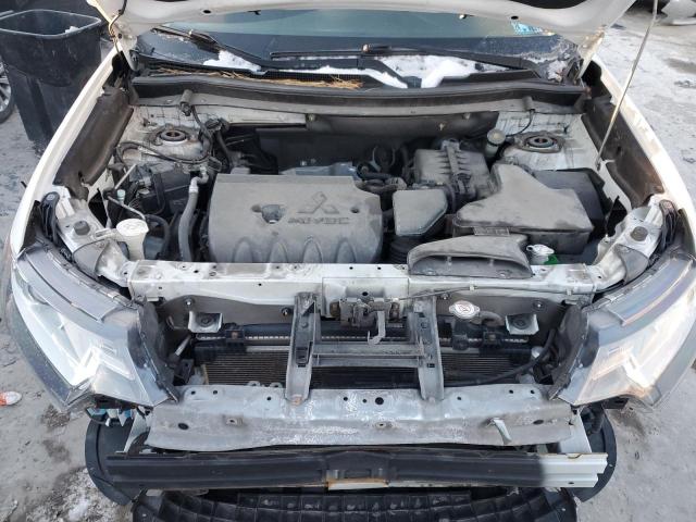 Photo 12 from auction – 2016 MITSUBISHI OUTLANDER with VIN JA4AZ3A33GZ025480