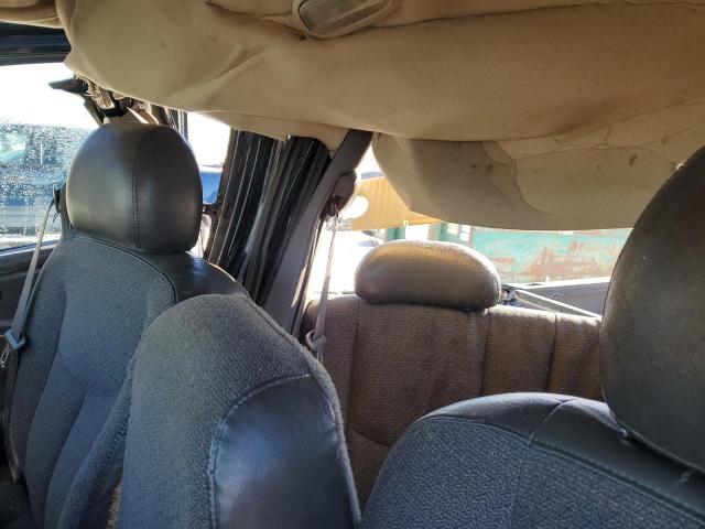 Photo 10 from auction – 2003 CHEVROLET SILVERADO with VIN 1GCHK291X3E262362