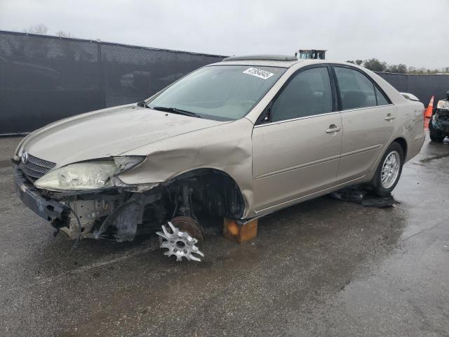 TOYOTA CAMRY LE 2002 with VIN 4T1BE30K72U600308 - Photo from auction