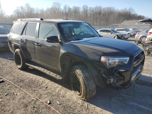 Photo 4 from auction – 2019 TOYOTA 4RUNNER SR with VIN JTEBU5JRXK5650897
