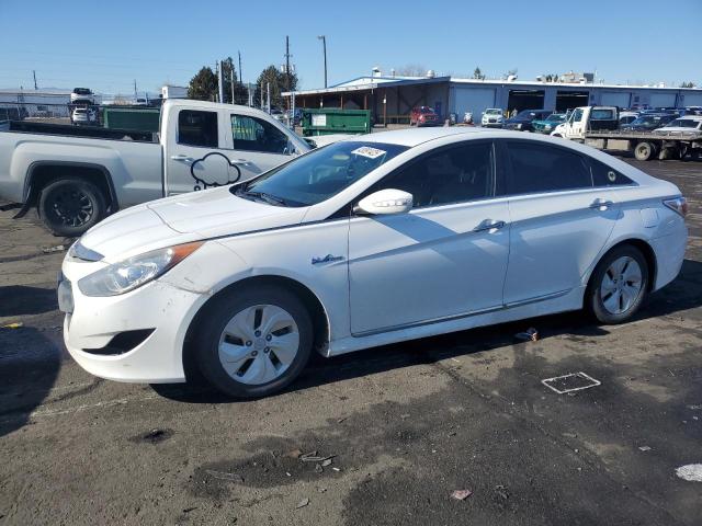 HYUNDAI SONATA HYB 2015 with VIN KMHEC4A46FA133740 - Photo from auction