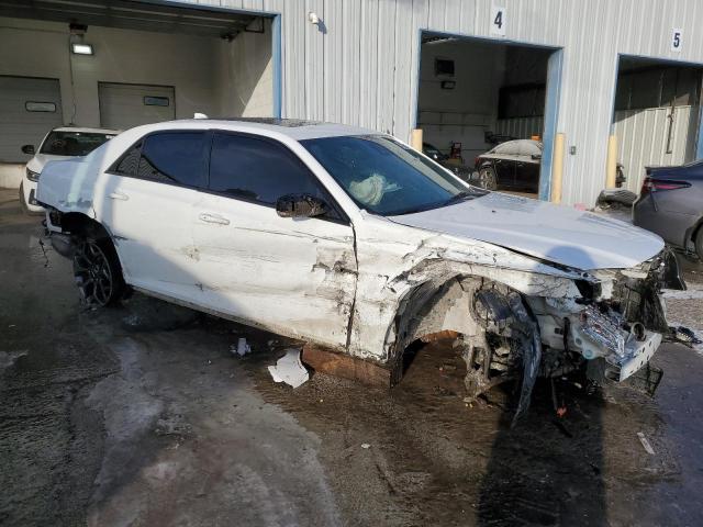 Photo 4 from auction – 2018 CHRYSLER 300 S with VIN 2C3CCAGG6JH296513