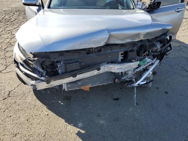 Photo 11 from auction – 2016 HYUNDAI GENESIS 3. with VIN KMHGN4JE8GU139065