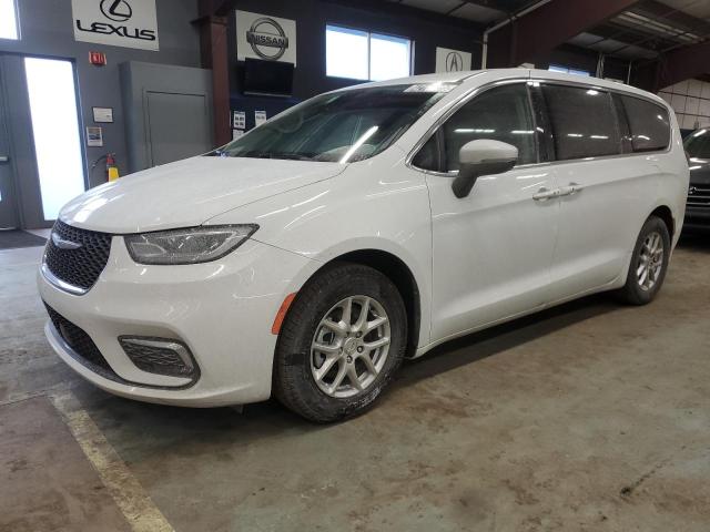 CHRYSLER PACIFICA T 2023 with VIN 2C4RC1BG2PR533305 - Photo from auction