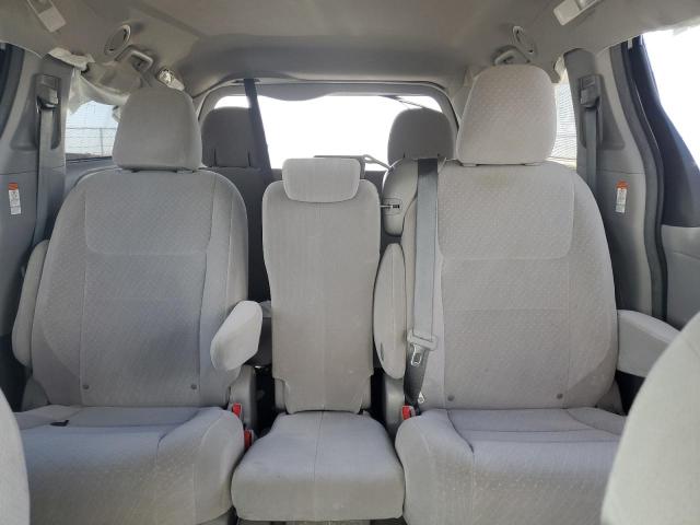 Photo 10 from auction – 2017 TOYOTA SIENNA LE with VIN 5TDKZ3DC9HS819666