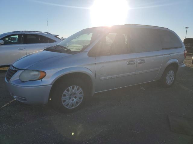 CHRYSLER TOWN & COU 2006 with VIN 2A4GP44R06R881687 - Photo from auction