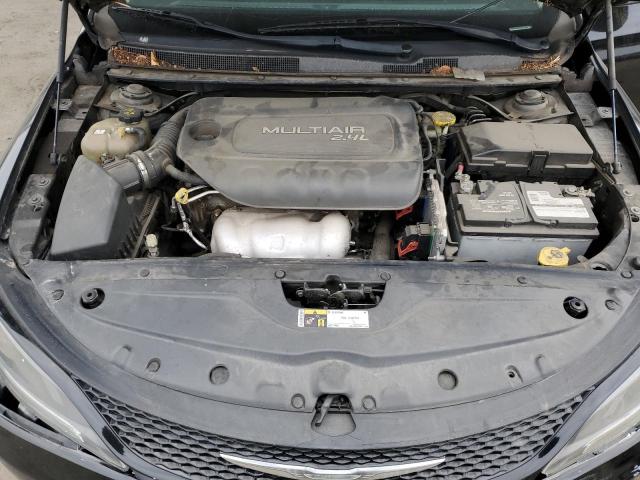 Photo 11 from auction – 2015 CHRYSLER 200 LIMITE with VIN 1C3CCCABXFN637354