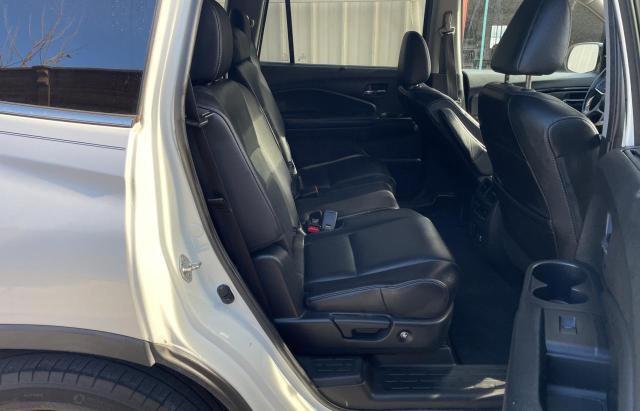 Photo 6 from auction – 2019 HONDA PILOT TOUR with VIN 5FNYF5H94KB037445
