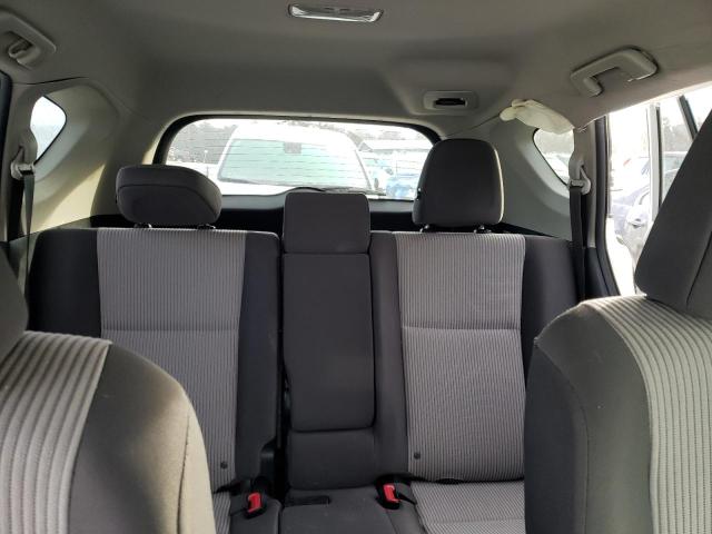 Photo 10 from auction – 2013 TOYOTA RAV4 LE with VIN JTMBFREV8DD002996