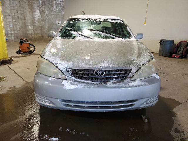 Photo 5 from auction – 2004 TOYOTA CAMRY LE with VIN 4T1BE32KX4U313707