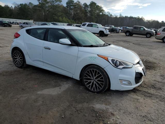 Photo 4 from auction – 2014 HYUNDAI VELOSTER with VIN KMHTC6ADXEU214255