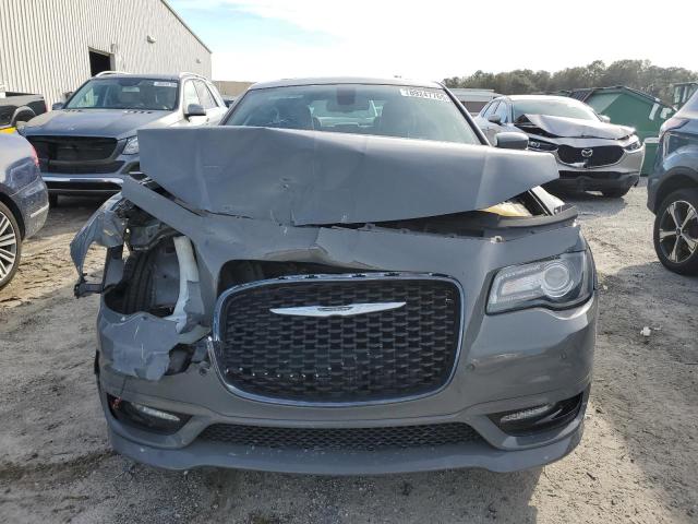 Photo 5 from auction – 2018 CHRYSLER 300 S with VIN 2C3CCABG0JH275387