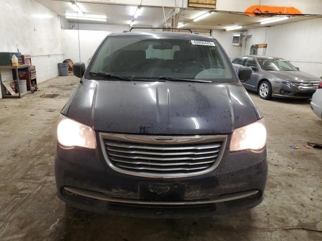 Photo 5 from auction – 2016 CHRYSLER TOWN & COU with VIN 2C4RC1CG9GR165882