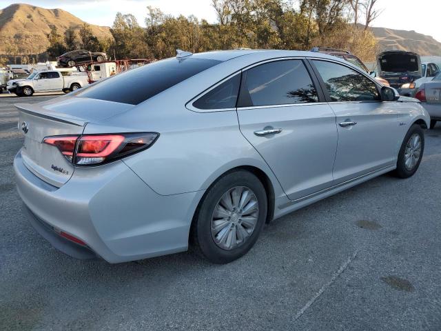 Photo 3 from auction – 2016 HYUNDAI SONATA HYB with VIN KMHE24L15GA014472
