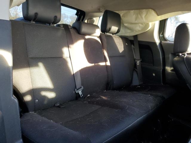 Photo 11 from auction – 2014 TOYOTA FJ CRUISER with VIN JTEBU4BF8EK202243