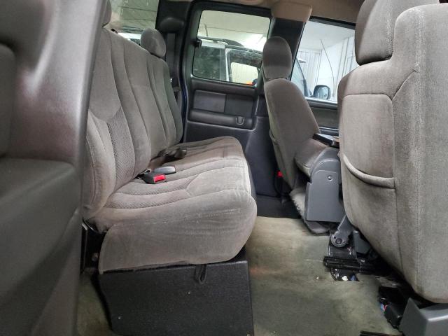 Photo 11 from auction – 2003 CHEVROLET SILVERADO with VIN 2GCEC19V231310760