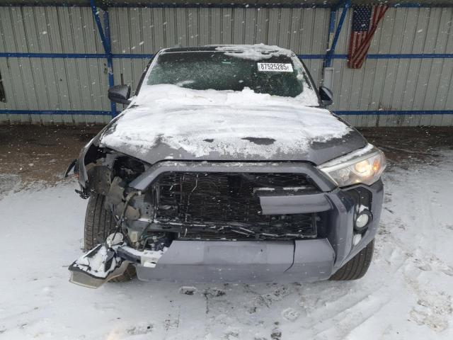 Photo 5 from auction – 2018 TOYOTA 4RUNNER SR with VIN JTEBU5JR3J5582148