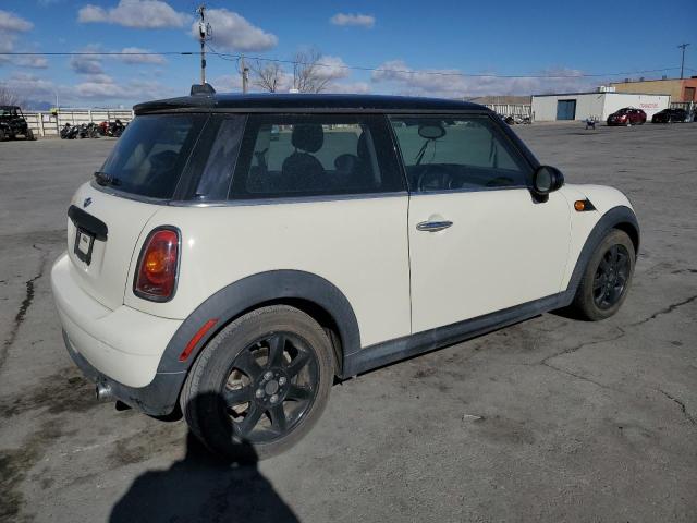 Photo 3 from auction – 2009 MINI COOPER with VIN WMWMF33569TW77040