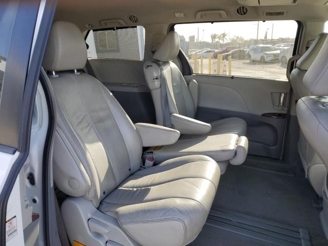 Photo 11 from auction – 2012 TOYOTA SIENNA XLE with VIN 5TDYK3DC7CS261579
