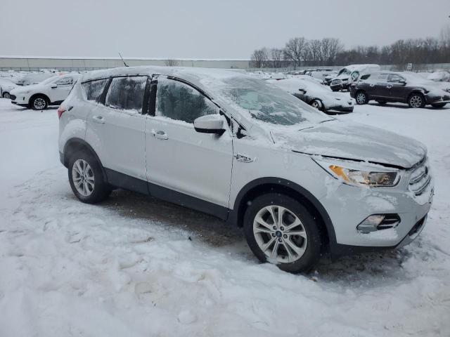 Photo 4 from auction – 2019 FORD ESCAPE SE with VIN 1FMCU9GD0KUB50244