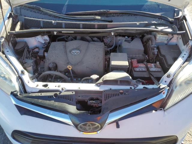 Photo 12 from auction – 2018 TOYOTA SIENNA LE with VIN 5TDKZ3DC9JS902181