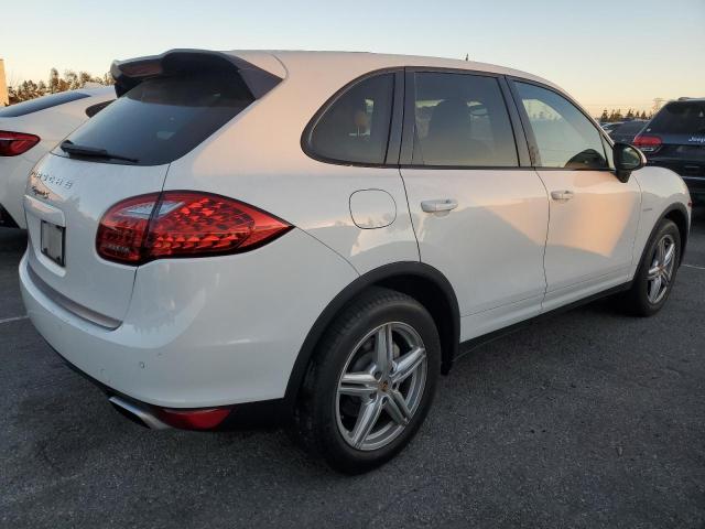 Photo 3 from auction – 2014 PORSCHE CAYENNE S with VIN WP1AE2A21ELA50055