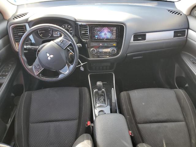 Photo 8 from auction – 2017 MITSUBISHI OUTLANDER with VIN JA4AD2A33HZ019253