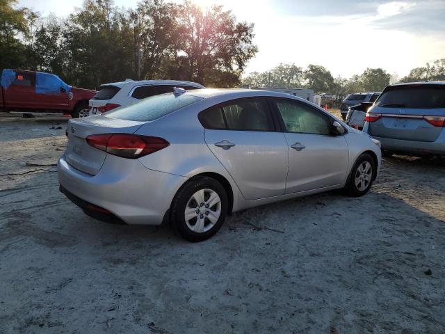 Photo 3 from auction – 2018 KIA FORTE LX with VIN 3KPFL4A72JE284230
