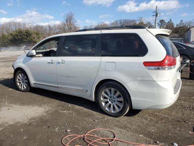 Photo 2 from auction – 2013 TOYOTA SIENNA XLE with VIN 5TDDK3DC2DS052086
