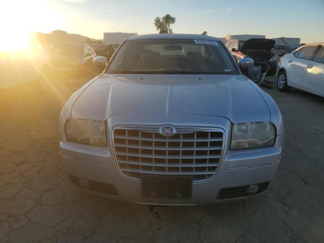 Photo 5 from auction – 2010 CHRYSLER 300 TOURIN with VIN 2C3CA5CV7AH212975