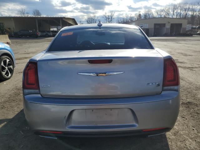 Photo 6 from auction – 2018 CHRYSLER 300 S with VIN 2C3CCAGGXJH226559