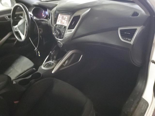Photo 8 from auction – 2016 HYUNDAI VELOSTER with VIN KMHTC6AD9GU269878