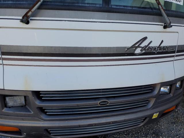 Photo 7 from auction – 2001 WINNEBAGO RV with VIN 1FCNF53S810A02725