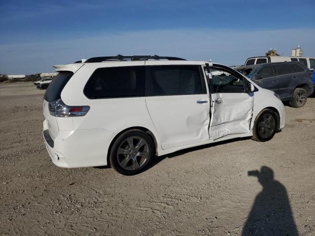 Photo 3 from auction – 2018 TOYOTA SIENNA SE with VIN 5TDXZ3DC7JS963180