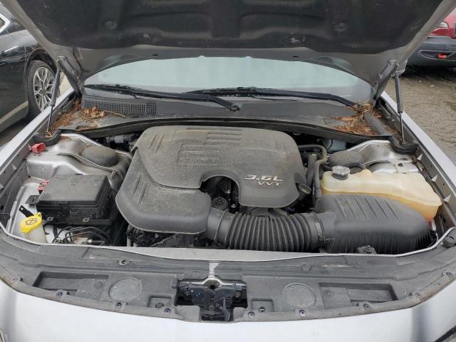 Photo 11 from auction – 2018 CHRYSLER 300 S with VIN 2C3CCABG4JH266580