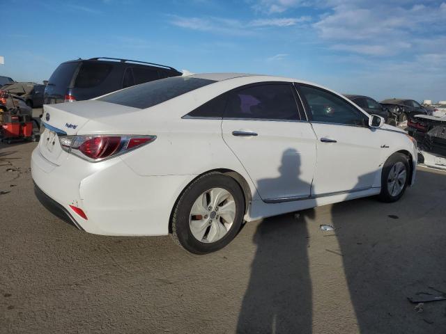 Photo 3 from auction – 2015 HYUNDAI SONATA HYB with VIN KMHEC4A42FA139700