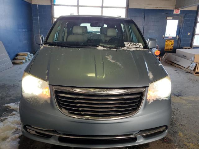 Photo 5 from auction – 2013 CHRYSLER TOWN & COU with VIN 2C4RC1BG3DR577485