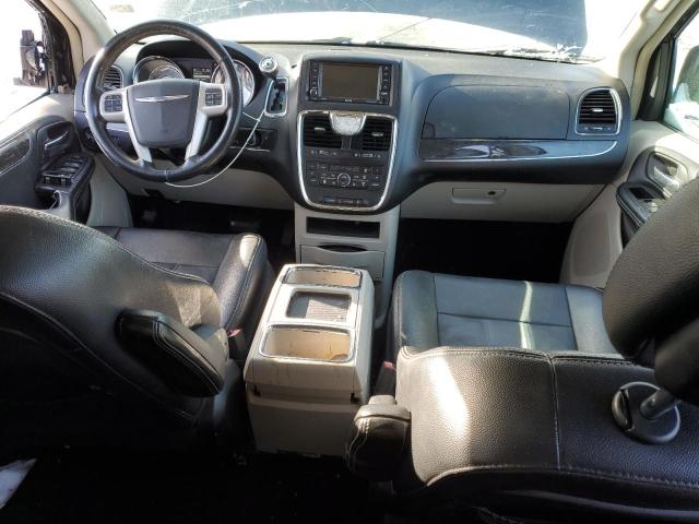 Photo 8 from auction – 2015 CHRYSLER TOWN & COU with VIN 2C4RC1BG8FR578280