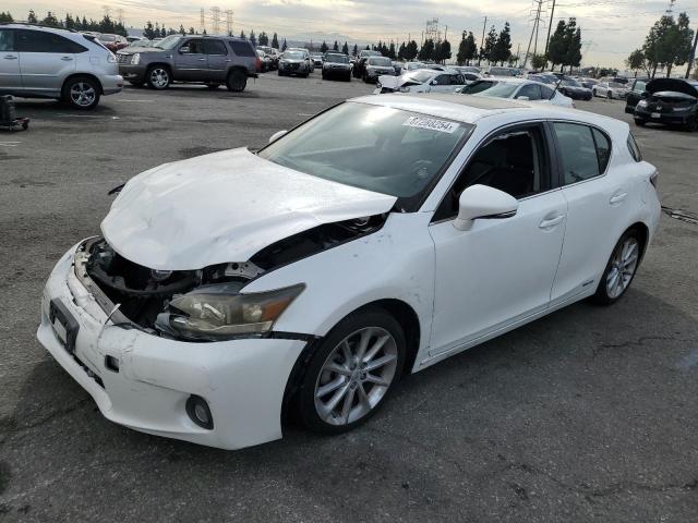LEXUS CT 200 2013 с VIN JTHKD5BH4D2143118 - Снимка от търг