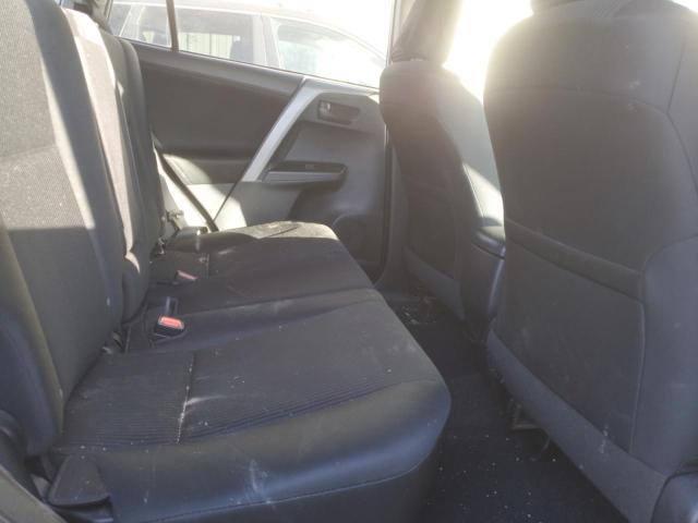 Photo 11 from auction – 2017 TOYOTA RAV4 LE with VIN 2T3BFREV7HW638432