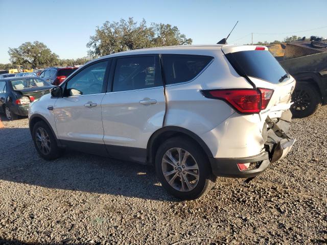 Photo 2 from auction – 2019 FORD ESCAPE SE with VIN 1FMCU0GD8KUA39226