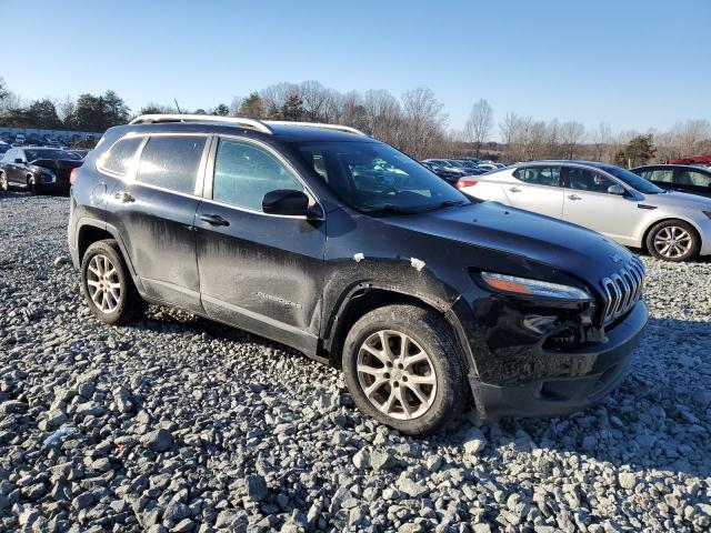 Photo 4 from auction – 2017 JEEP CHEROKEE L with VIN 1C4PJLCB2HD221355